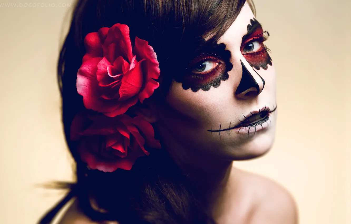 Photo wallpaper flowers, face, Gothic, roses, makeup, brunette
