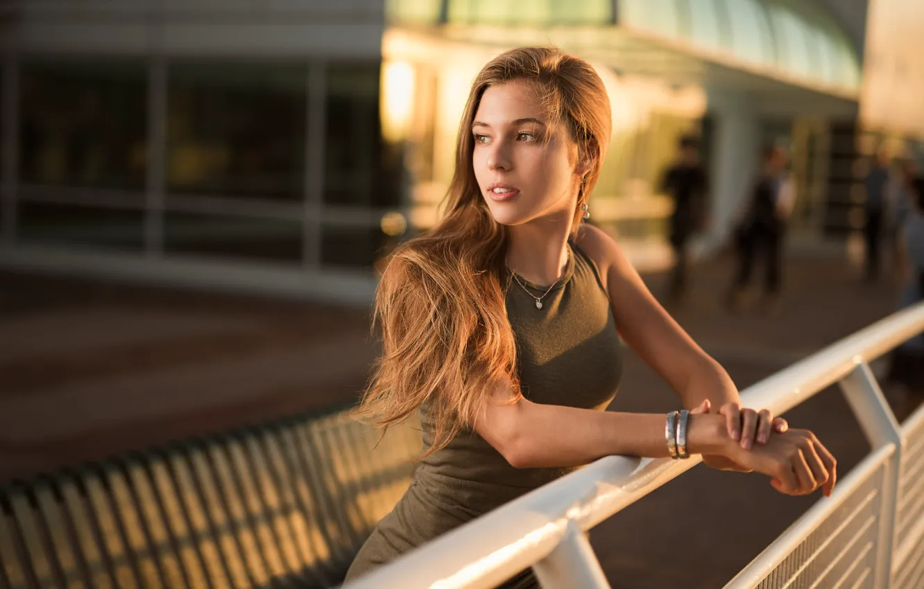 Photo wallpaper look, girl, light, sunset, the city, pose, street, people