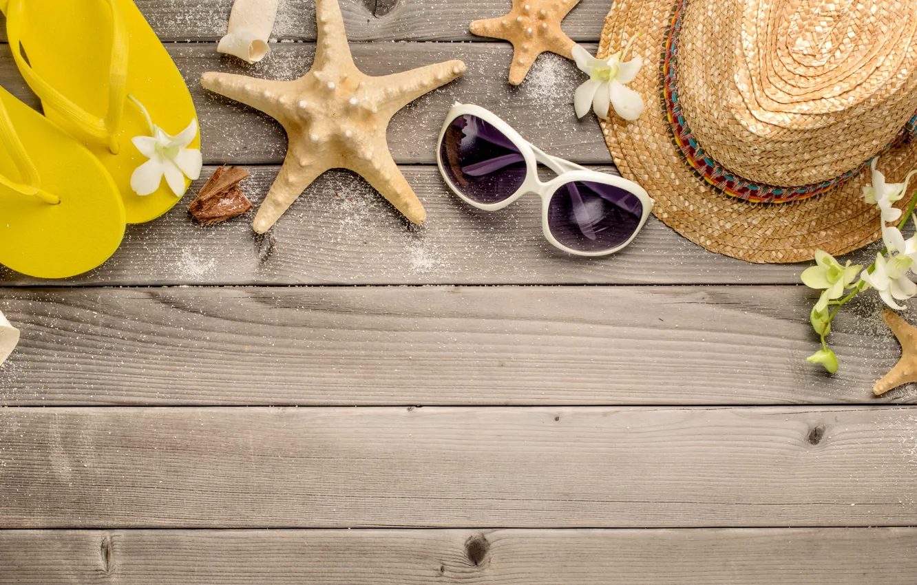 Photo wallpaper beach, summer, stay, hat, glasses, summer, beach, vacation