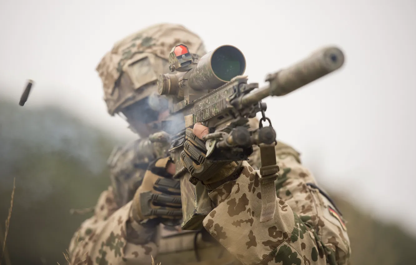 Photo wallpaper soldiers, machine, muffler