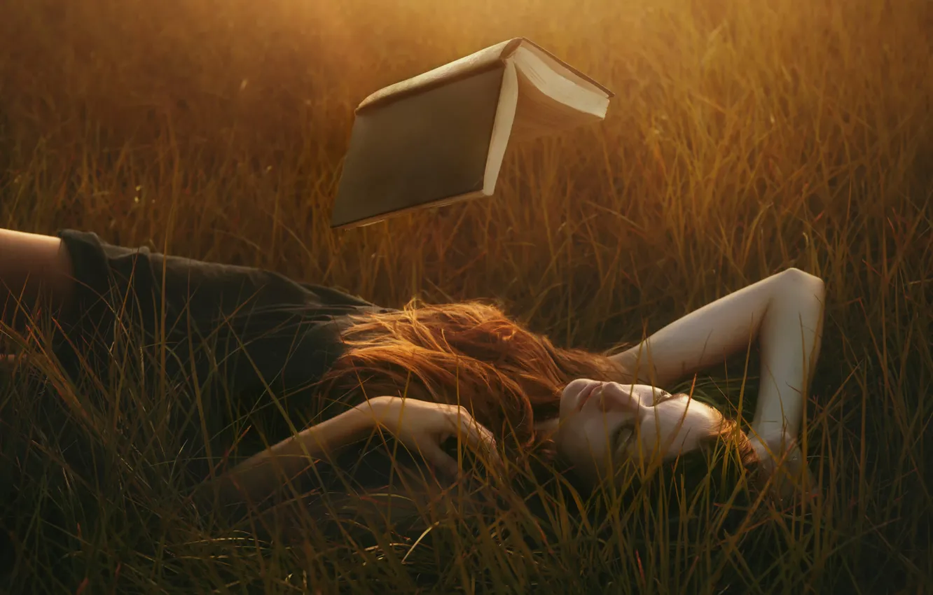Photo wallpaper girl, book, reading, TJ Drysdale