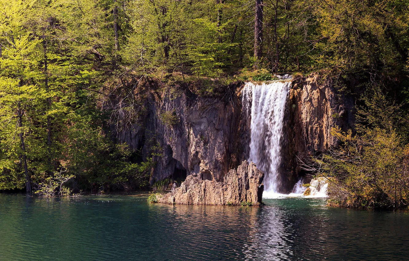 Photo wallpaper forest, the sun, trees, lake, waterfall, Croatia, Plitvice national park