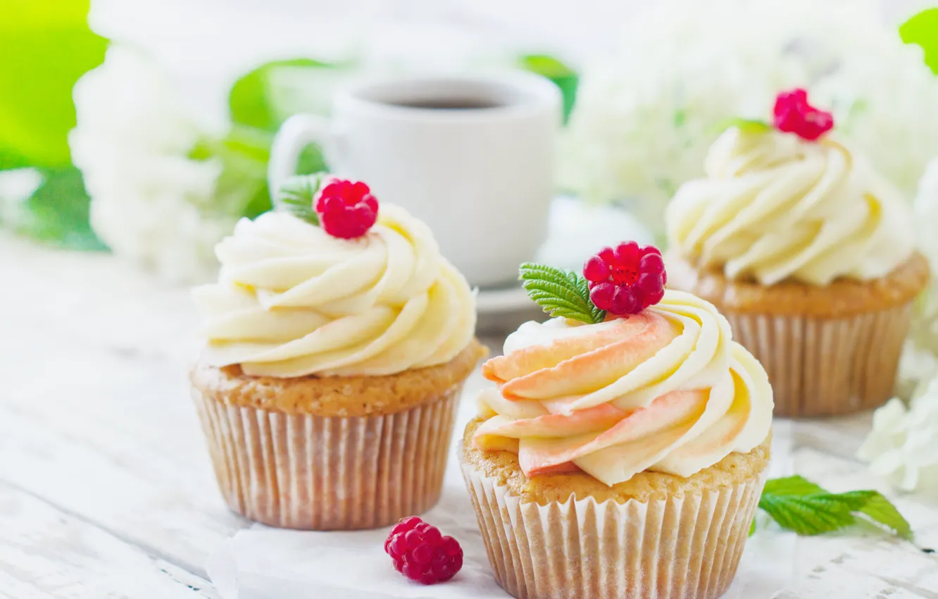 Photo wallpaper raspberry, cake, cream, cupcakes, vanilla, Aksana Yasiuchenia