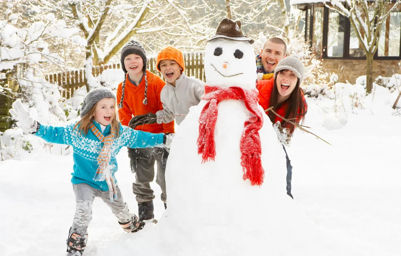 Photo wallpaper winter, snow, mood, new year, family, snowman