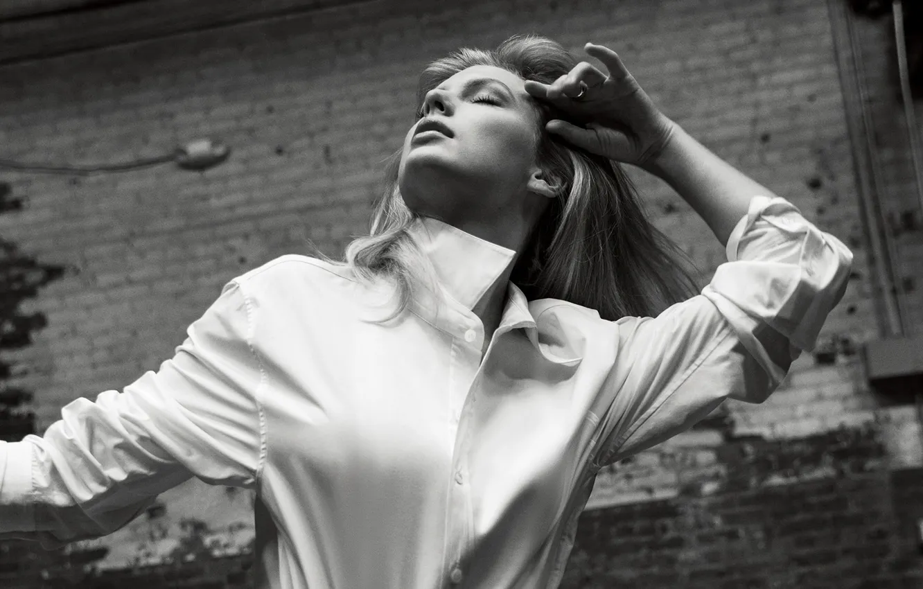 Photo wallpaper girl, pose, black and white, shirt, Taylor Swift, Vogue