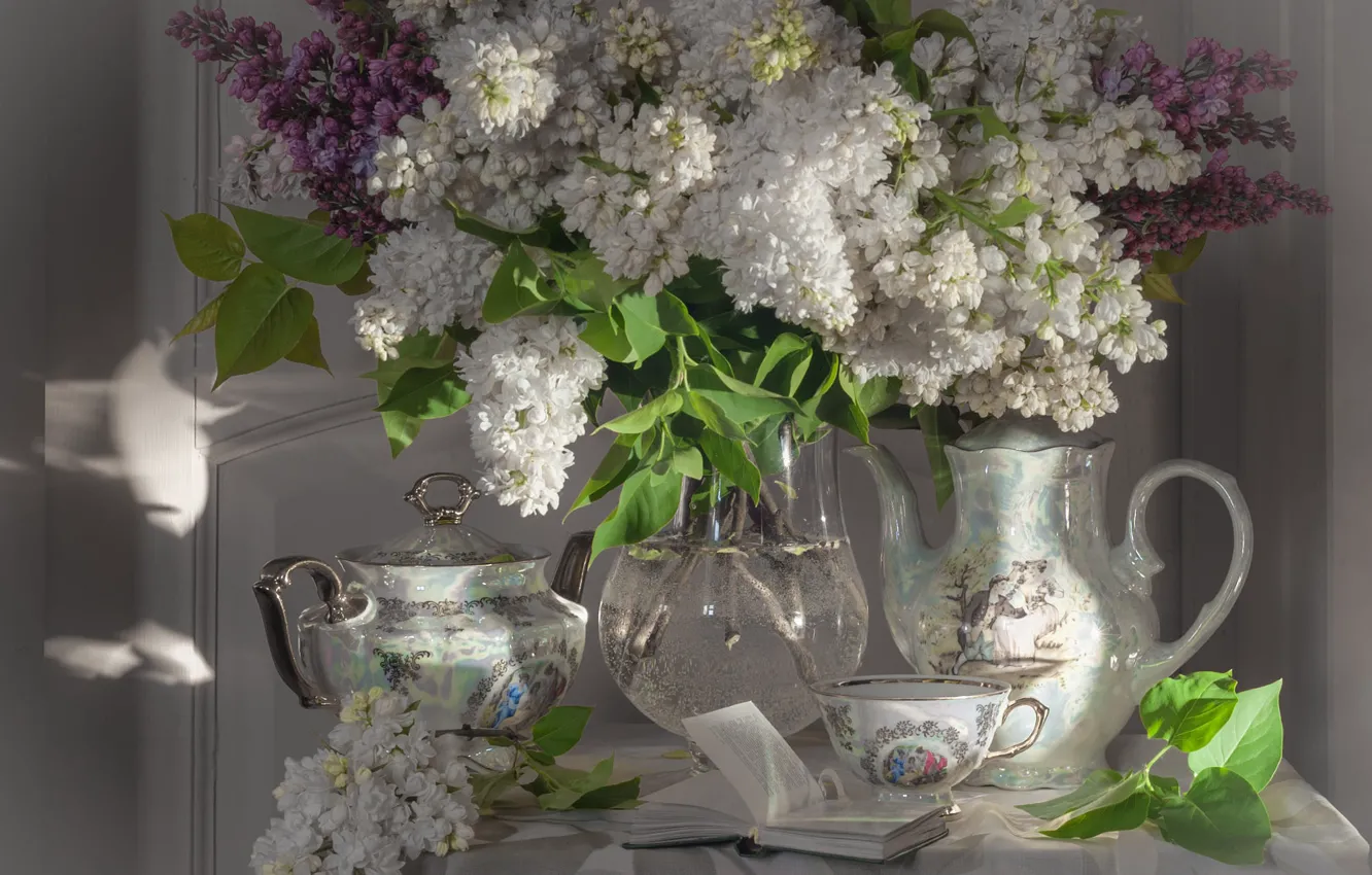 Photo wallpaper white, leaves, light, flowers, table, tea, bouquet, spring