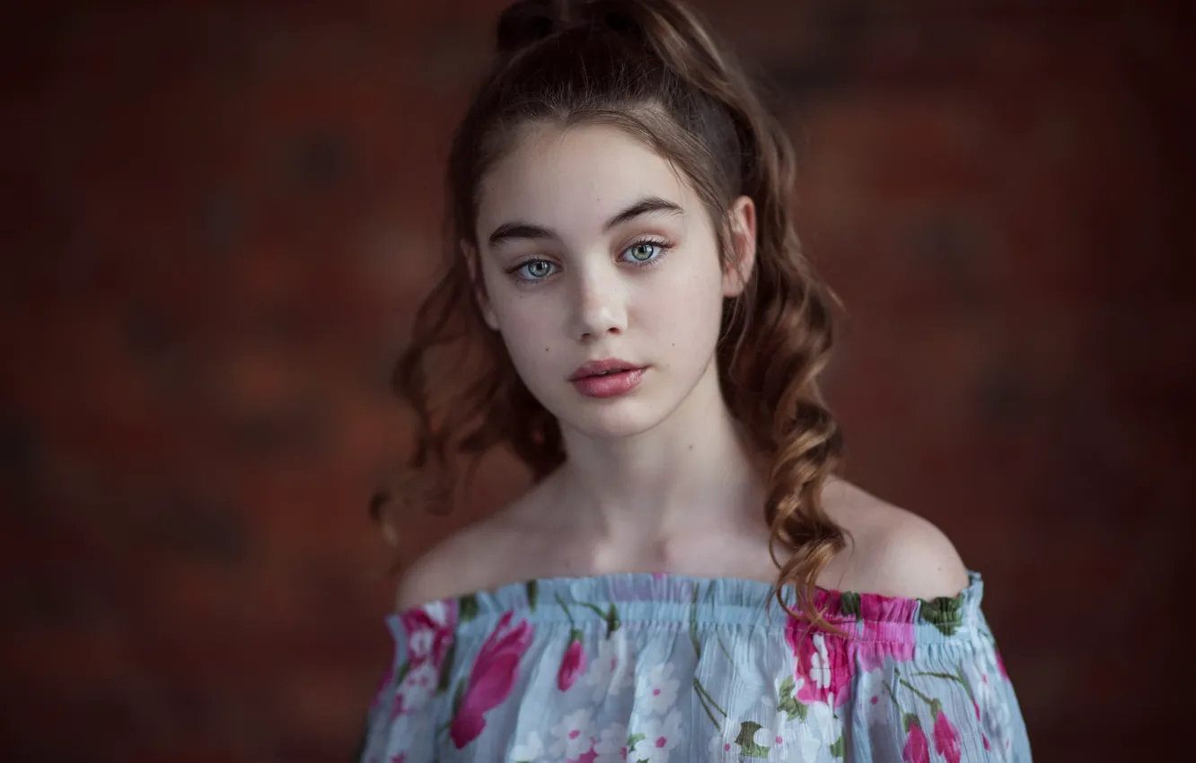 Photo wallpaper look, girl, hair, dress, hairstyle, Siera, Zubair Aslam