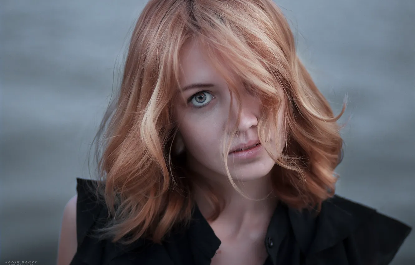 Photo wallpaper look, close-up, face, background, model, hair, makeup, hairstyle