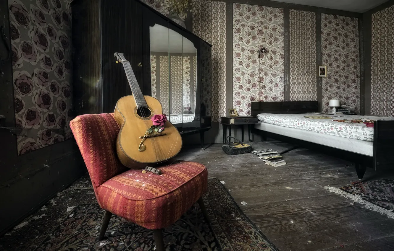 Photo wallpaper rose, guitar, chair
