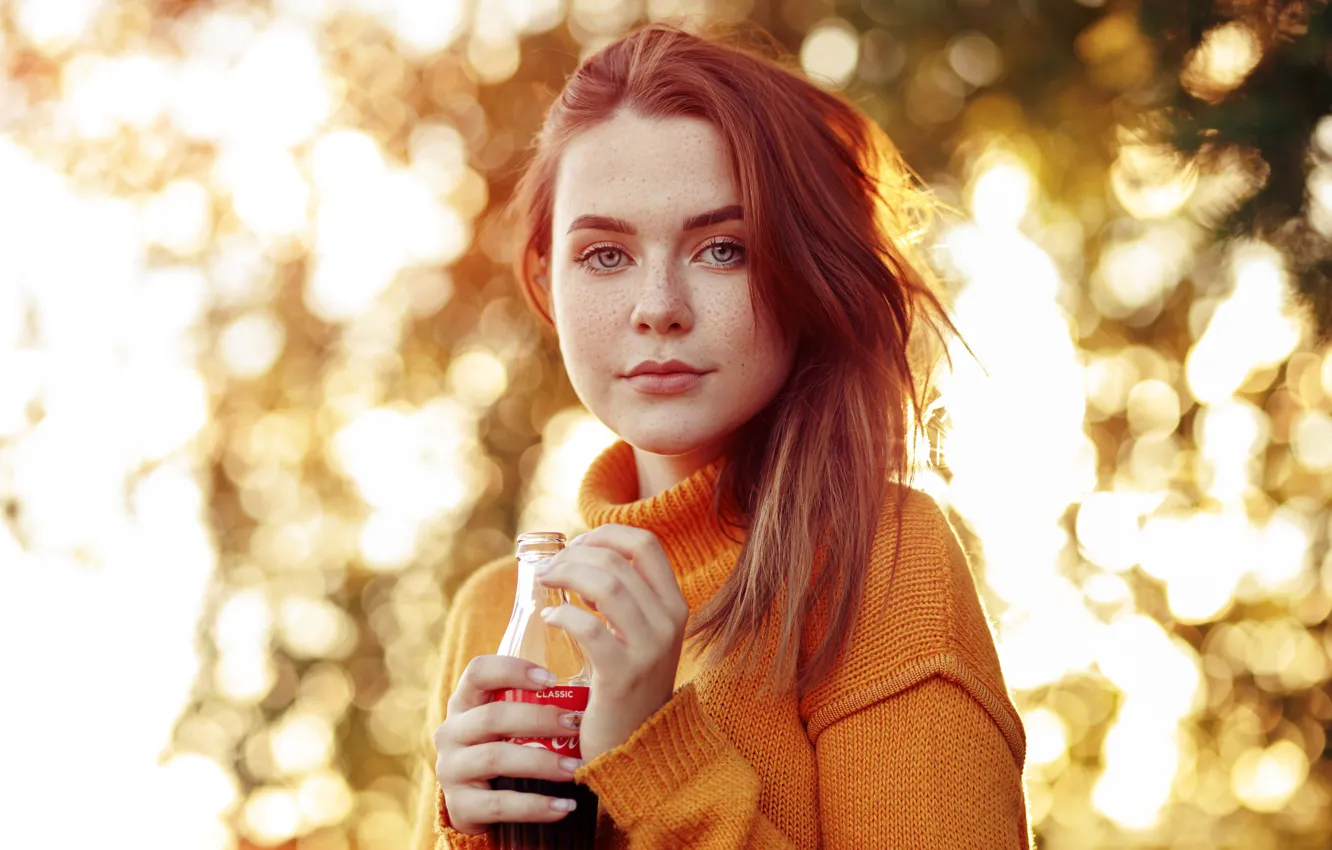 Photo wallpaper look, girl, face, glare, background, bottle, freckles, red