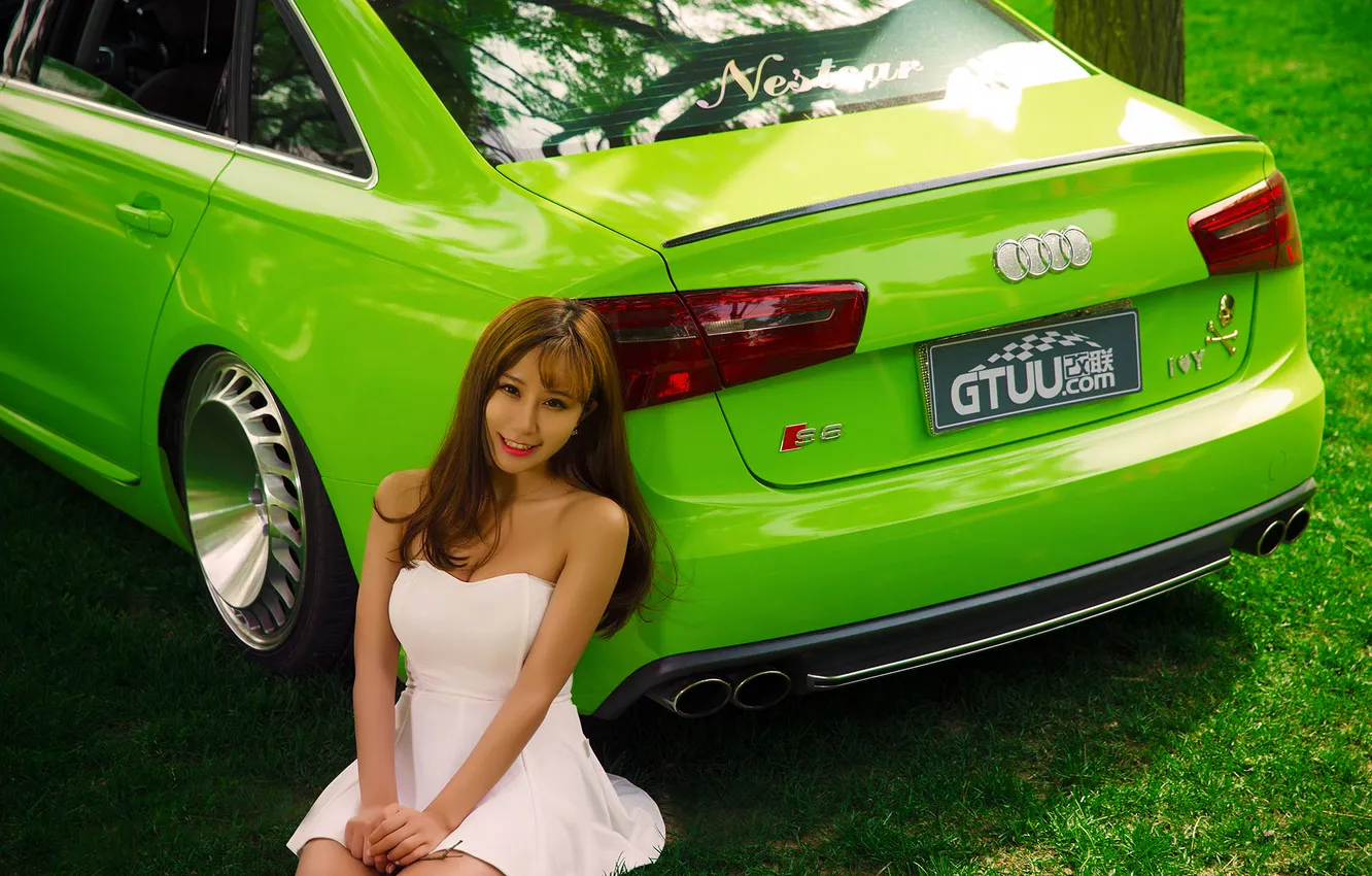 Photo wallpaper car, Audi, green, white, dress, smile, model, pretty