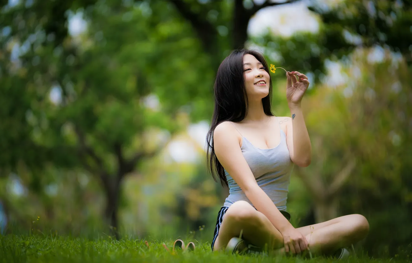 Photo wallpaper girl, smile, Asian, cutie, bokeh, flower