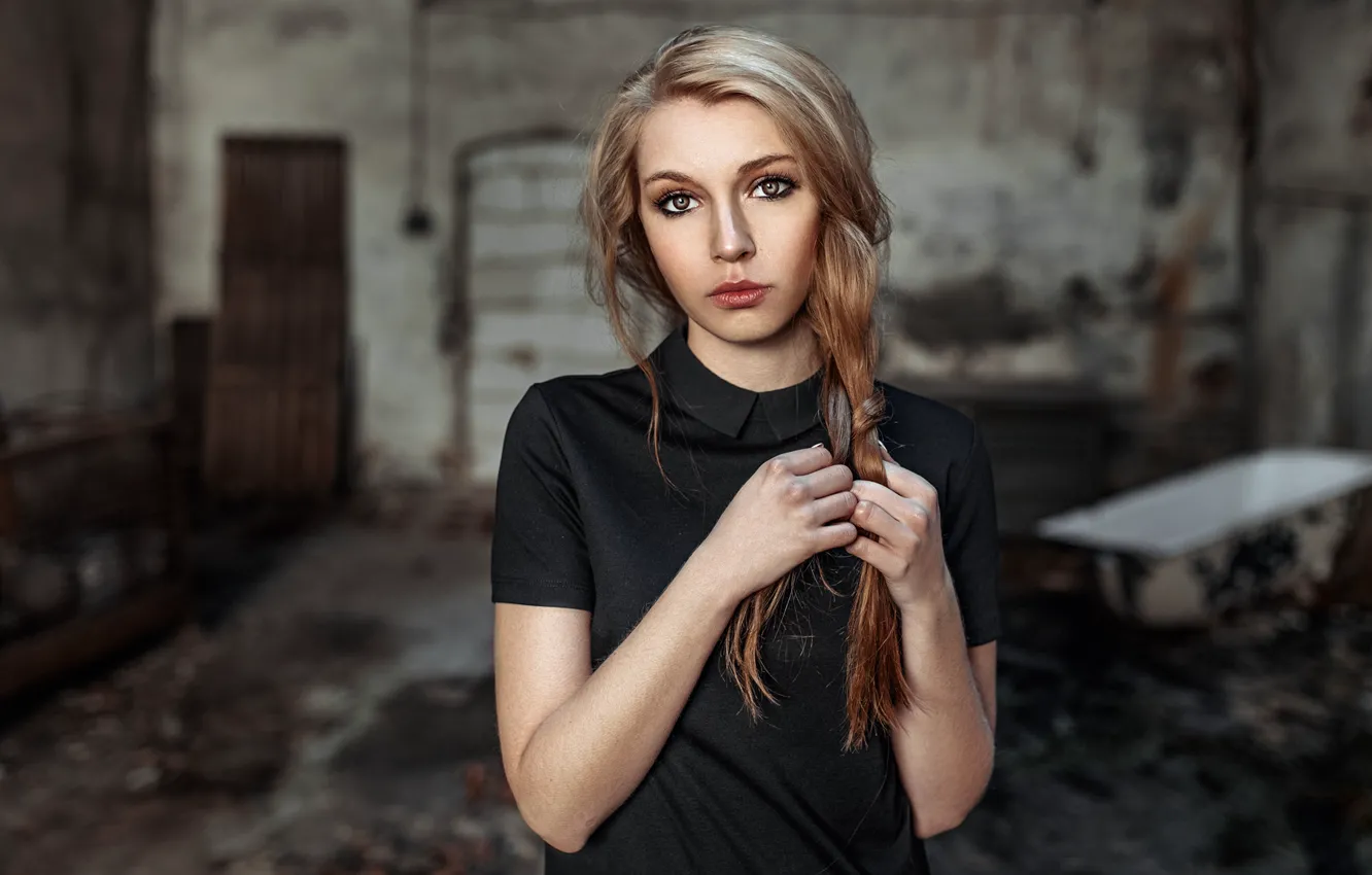 Photo wallpaper look, braids, neglect