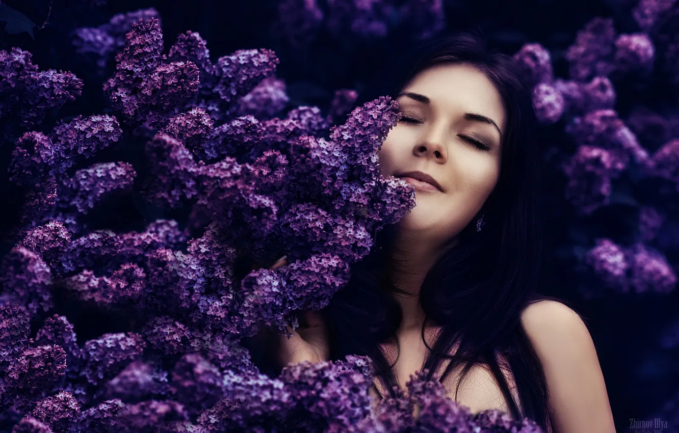 Photo wallpaper girl, spring, brunette, lilac, happy, chubby