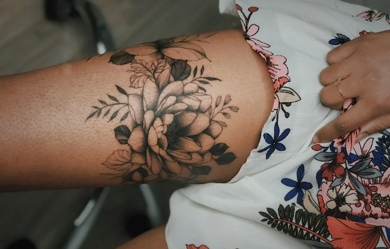 Photo wallpaper girl, dress, tattoo, tattoo on legs