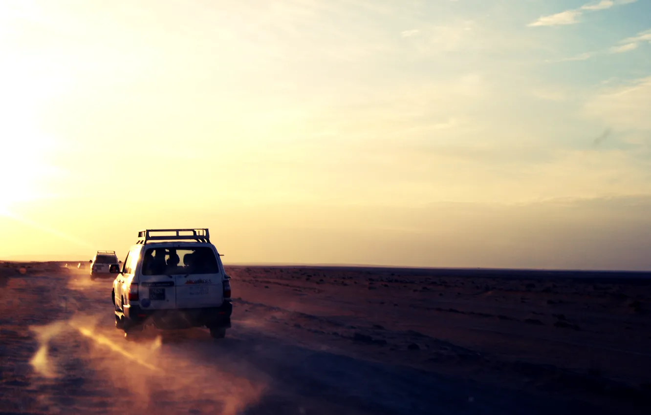 Photo wallpaper sand, machine, the sky, the sun, desert, jeep, journey, the sun's rays