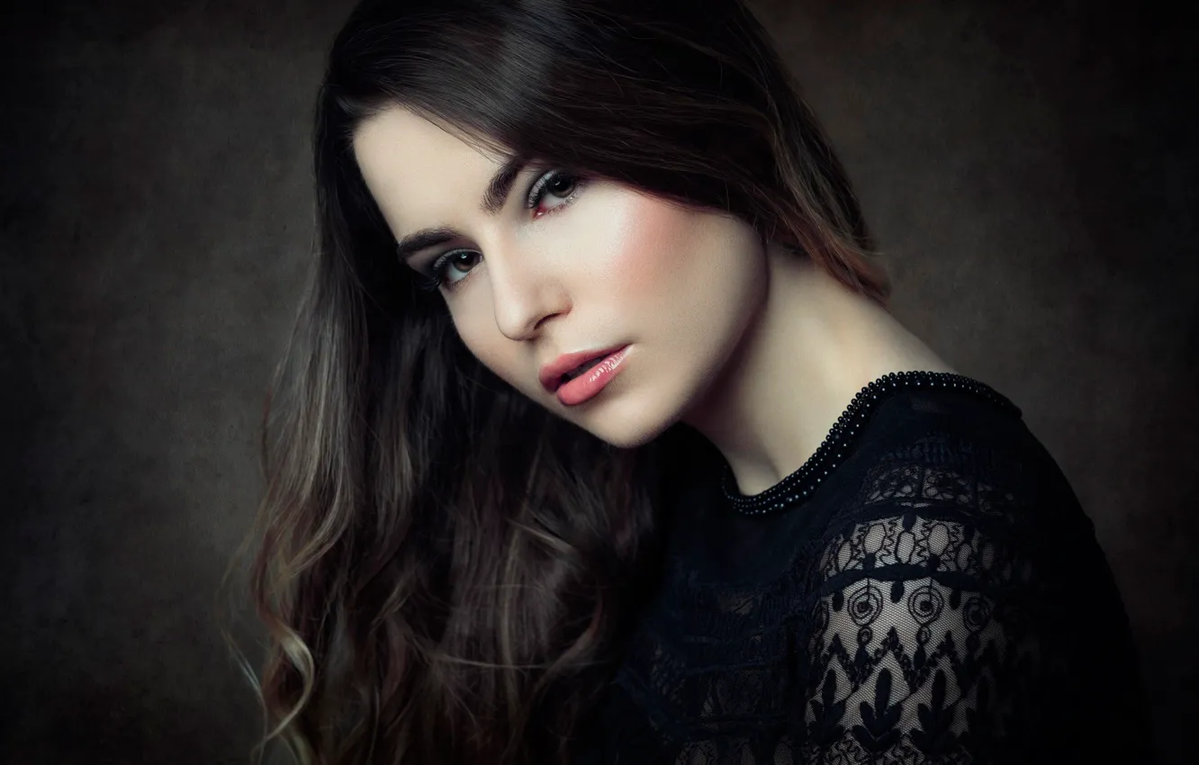 Photo wallpaper portrait, makeup, sponge, Studio, retouching