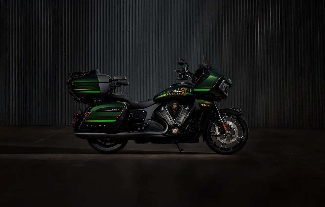 Photo wallpaper dark background, dark green, bikes, Elite, Cruiser motorcycle, 2025, Indian Pursuit