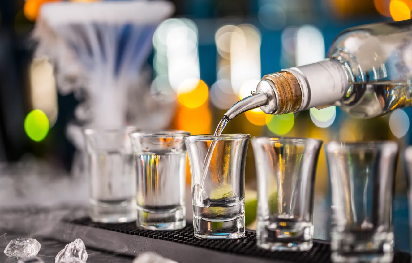 Photo wallpaper bar, cups, alcoholic drinks