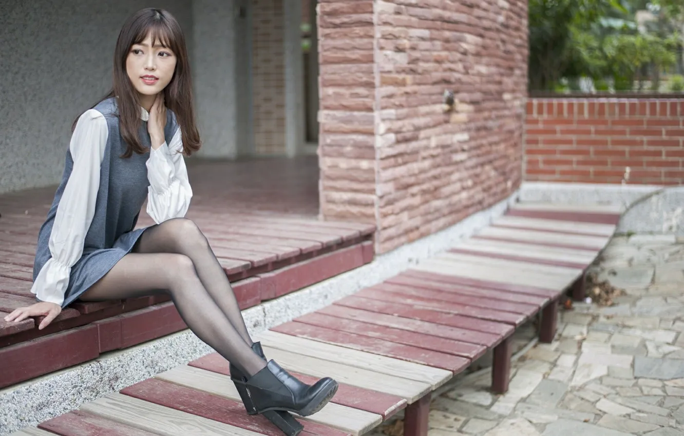 Photo wallpaper woman, model, pretty, asian, outdoor, Porch