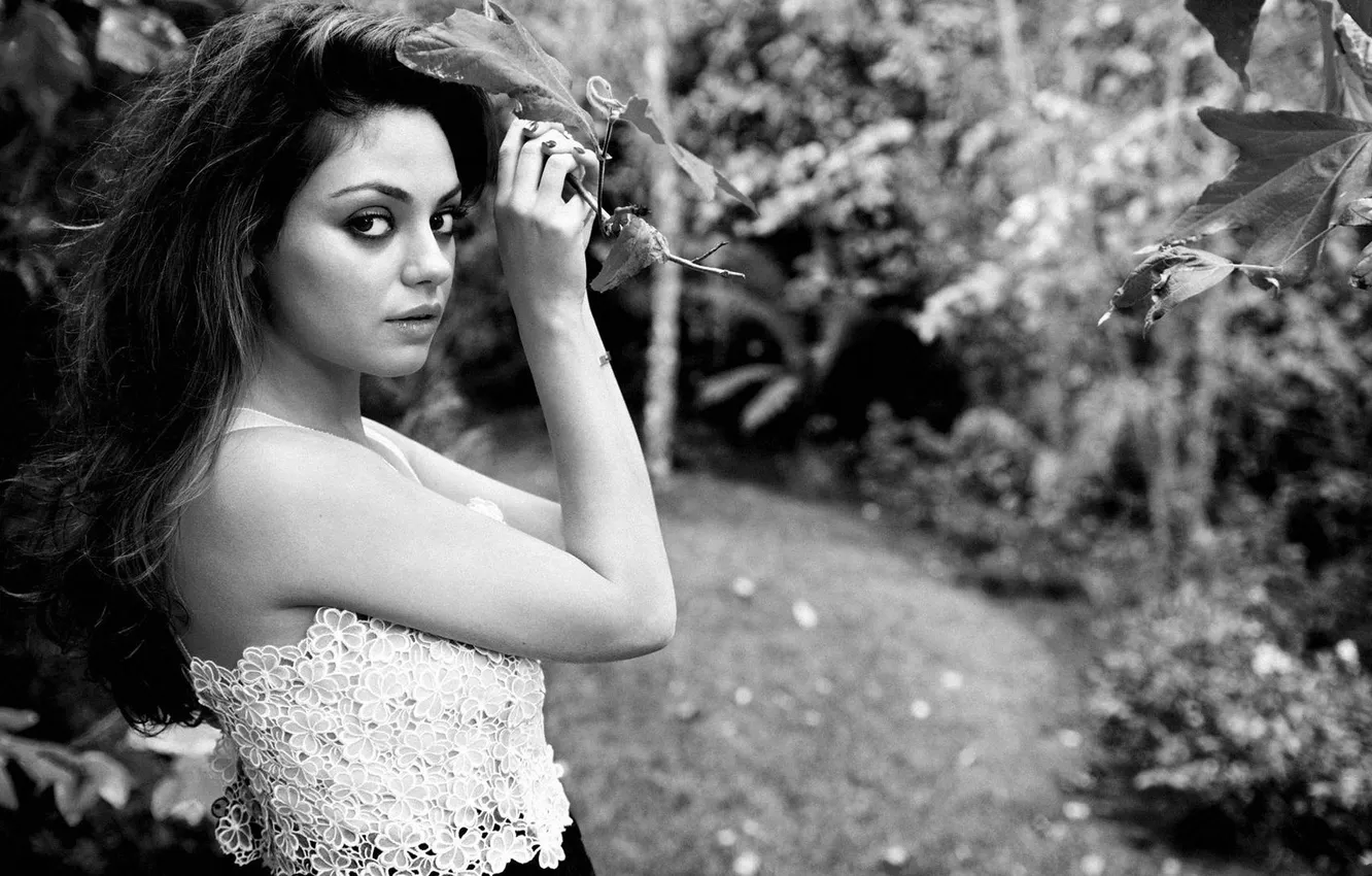 Photo wallpaper Mila Kunis, Mila Kunis, actress