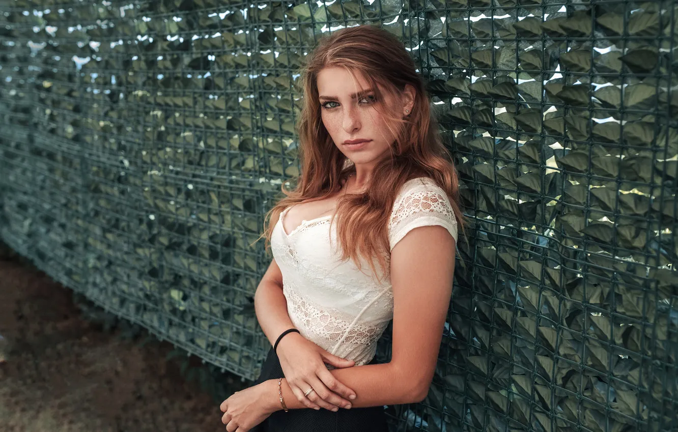Photo wallpaper look, pose, model, hands, makeup, hairstyle, brown hair, is