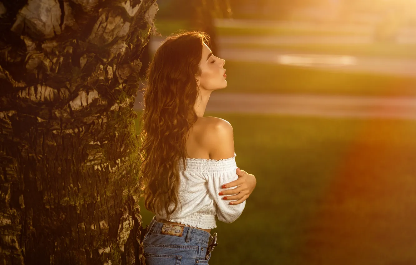 Photo wallpaper girl, the sun, pose, hair, beautiful, shoulders, Artamonov Sergey