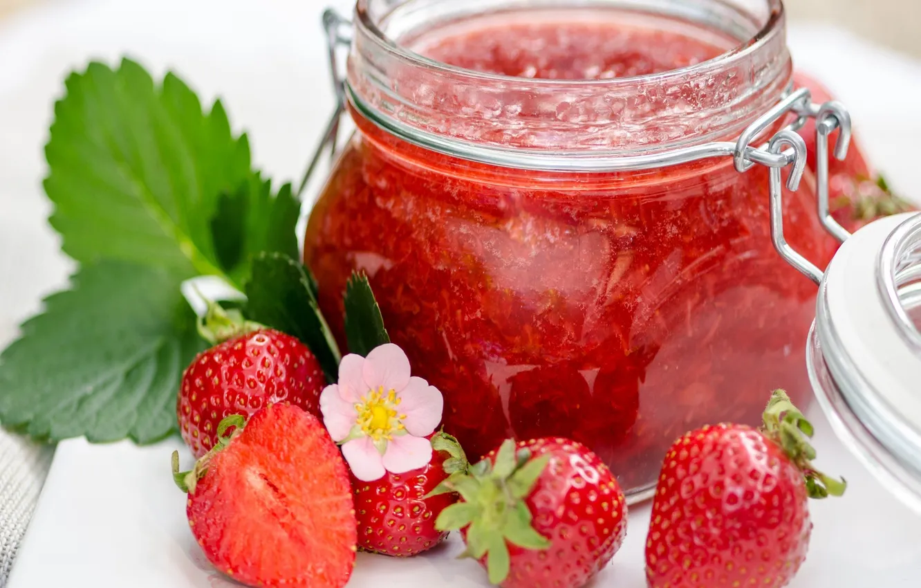 Photo wallpaper leaves, berries, strawberry, jars, Bank, jam, jam, strawberry