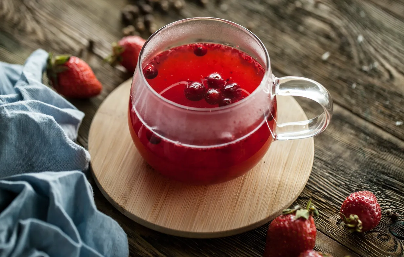 Photo wallpaper berries, strawberry, Cup, drink, cranberries