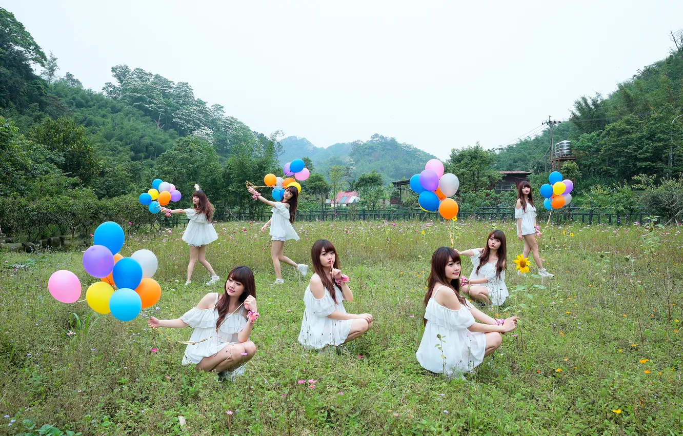 Photo wallpaper summer, girl, balls, glade, the game, fun