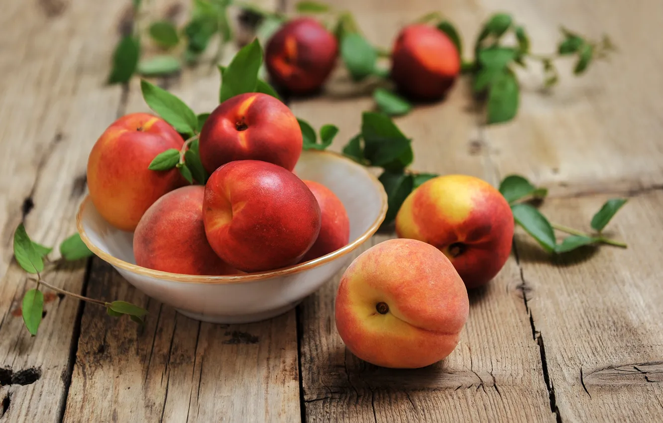 Photo wallpaper leaves, Board, plate, fruit, peaches, bokeh