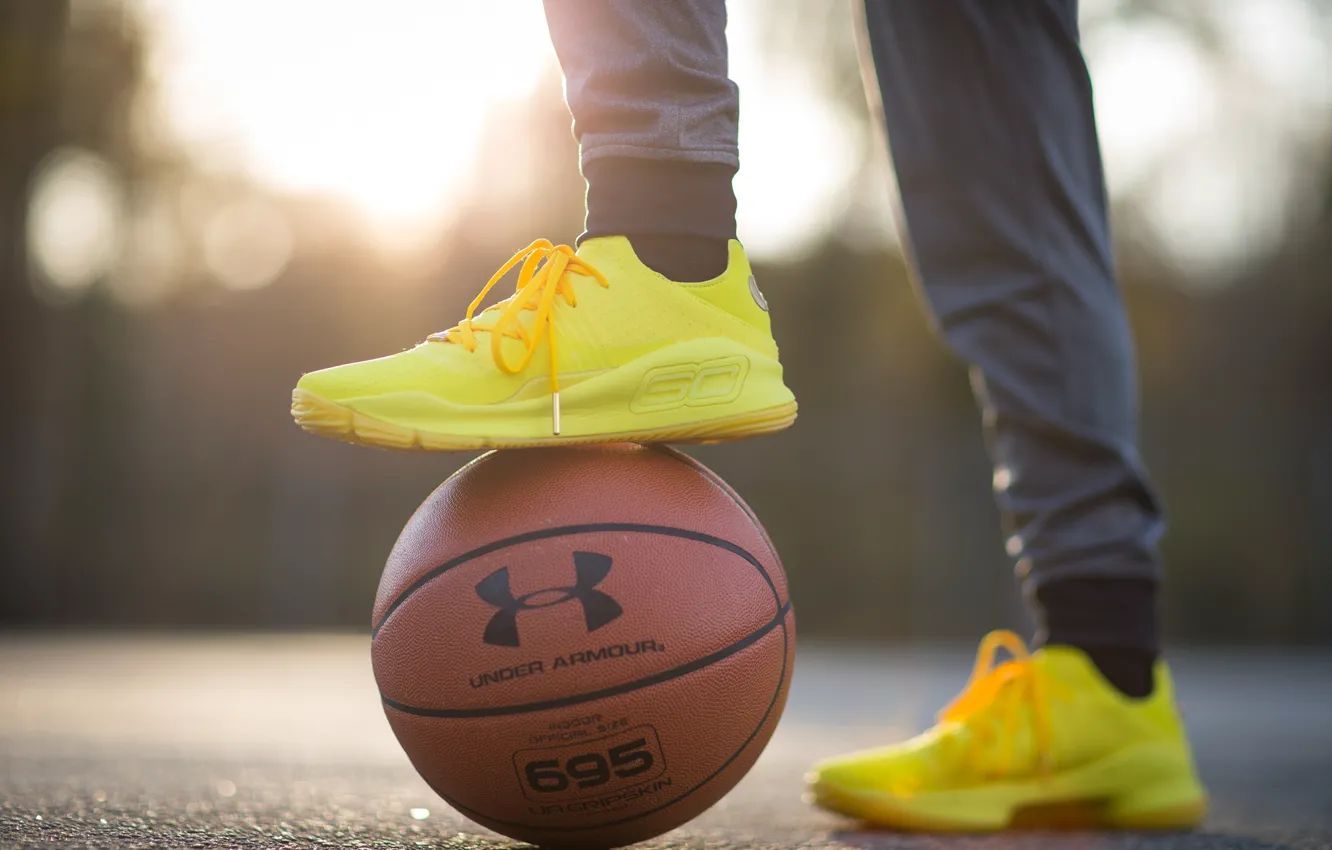 Photo wallpaper ball, basket, sneakers