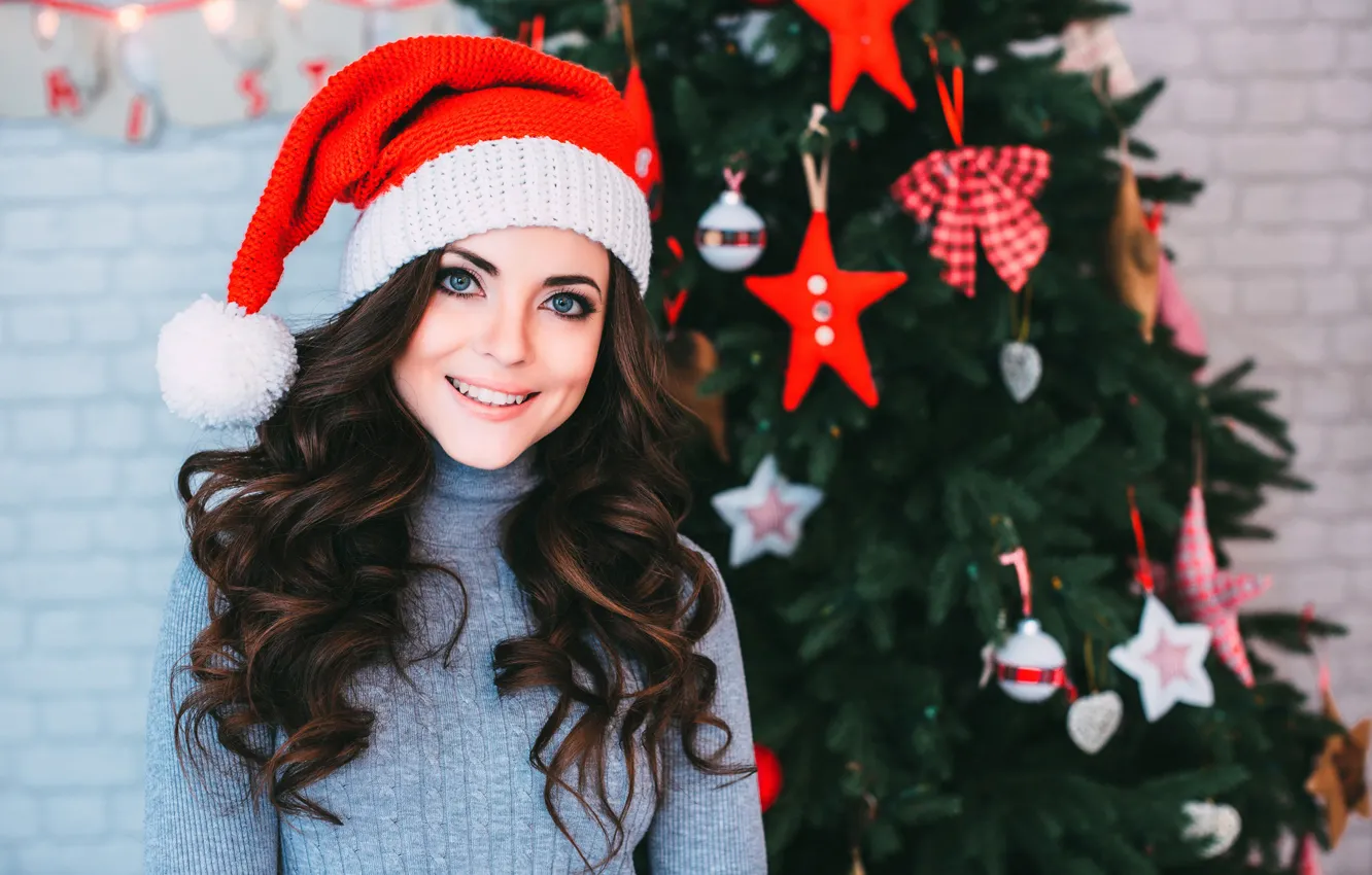 Photo wallpaper girl, decoration, smile, holiday, hat, toy, tree, new year