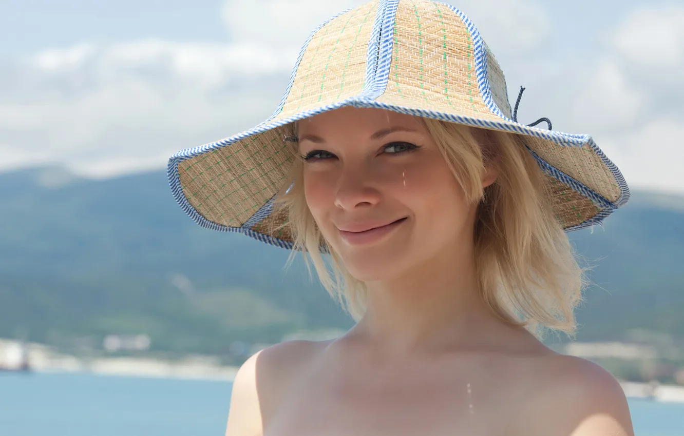 Photo wallpaper smile, stay, positive, blonde, hat, bokeh, great mood, bare shoulders