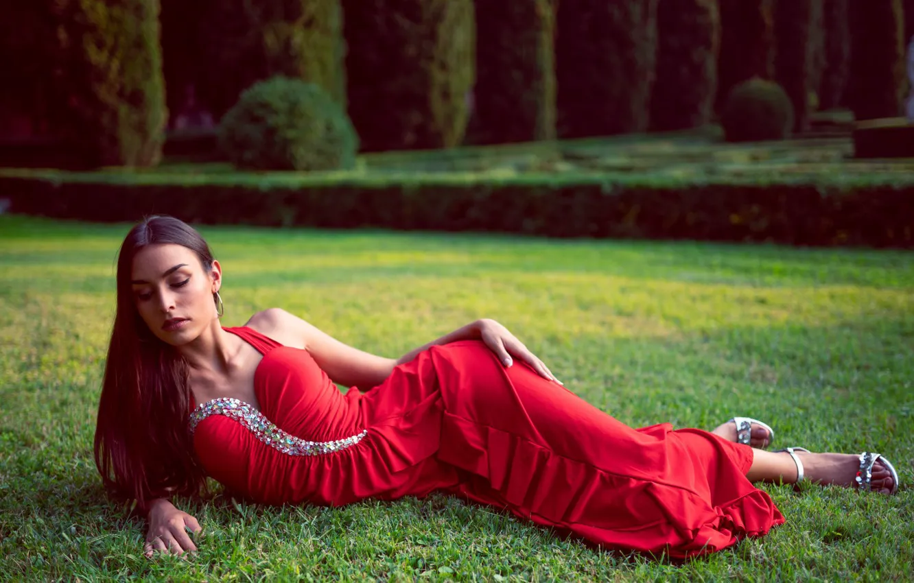 Photo wallpaper grass, girl, pose, figure, red dress, lawn, Marco Squassina, Elisa Moscatelli