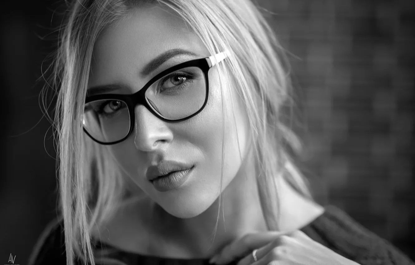 Photo wallpaper look, girl, portrait, glasses, blonde, black and white, beautiful, bokeh