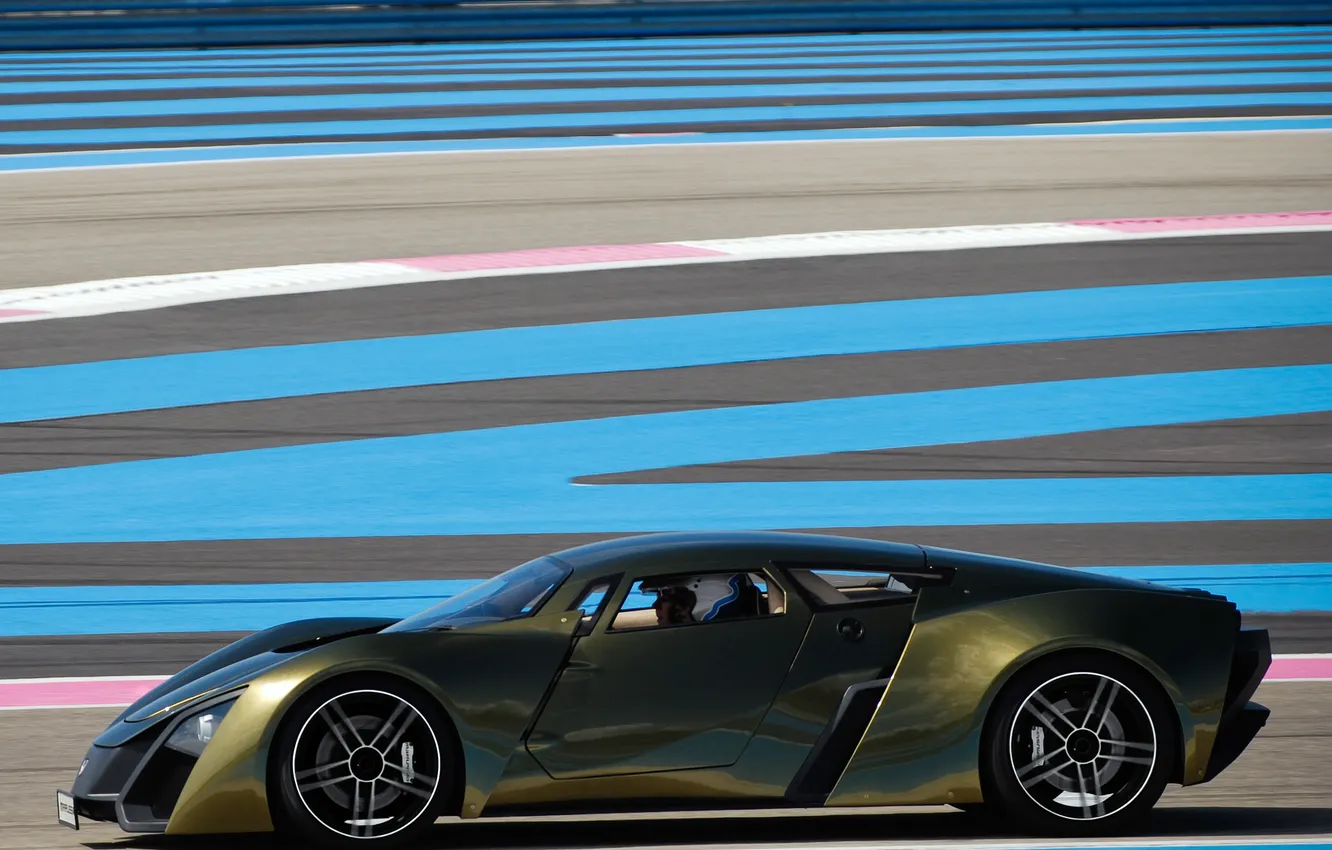 Photo wallpaper track, Marusya, MaRussia, left side