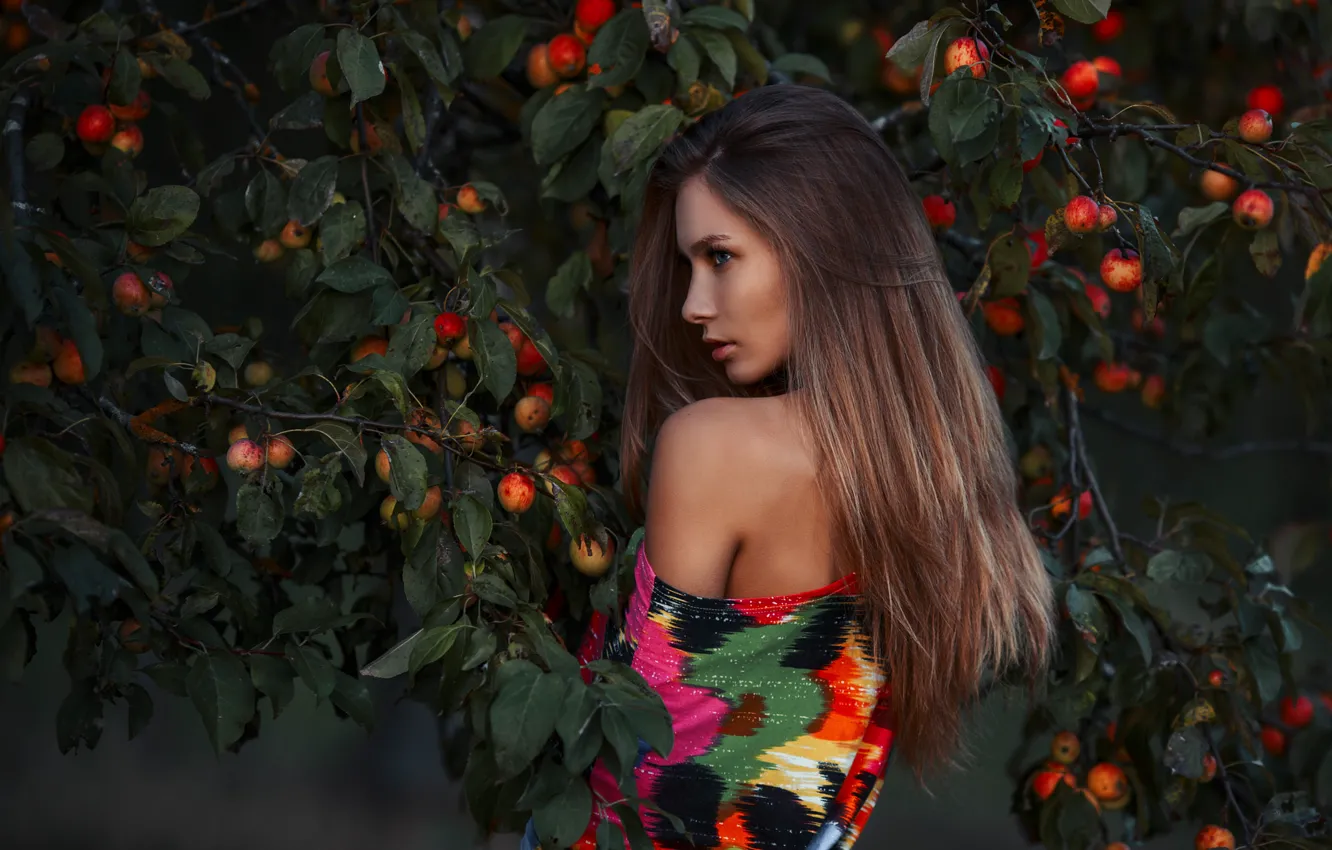 Photo wallpaper leaves, girl, face, green, model, apples, portrait, Victoria