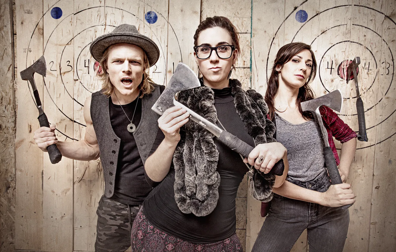 Photo wallpaper Canadian, Bad Axe Throwing, Successful, Business Model