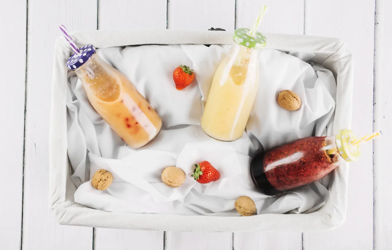 Photo wallpaper berries, cocktail, drink, nuts
