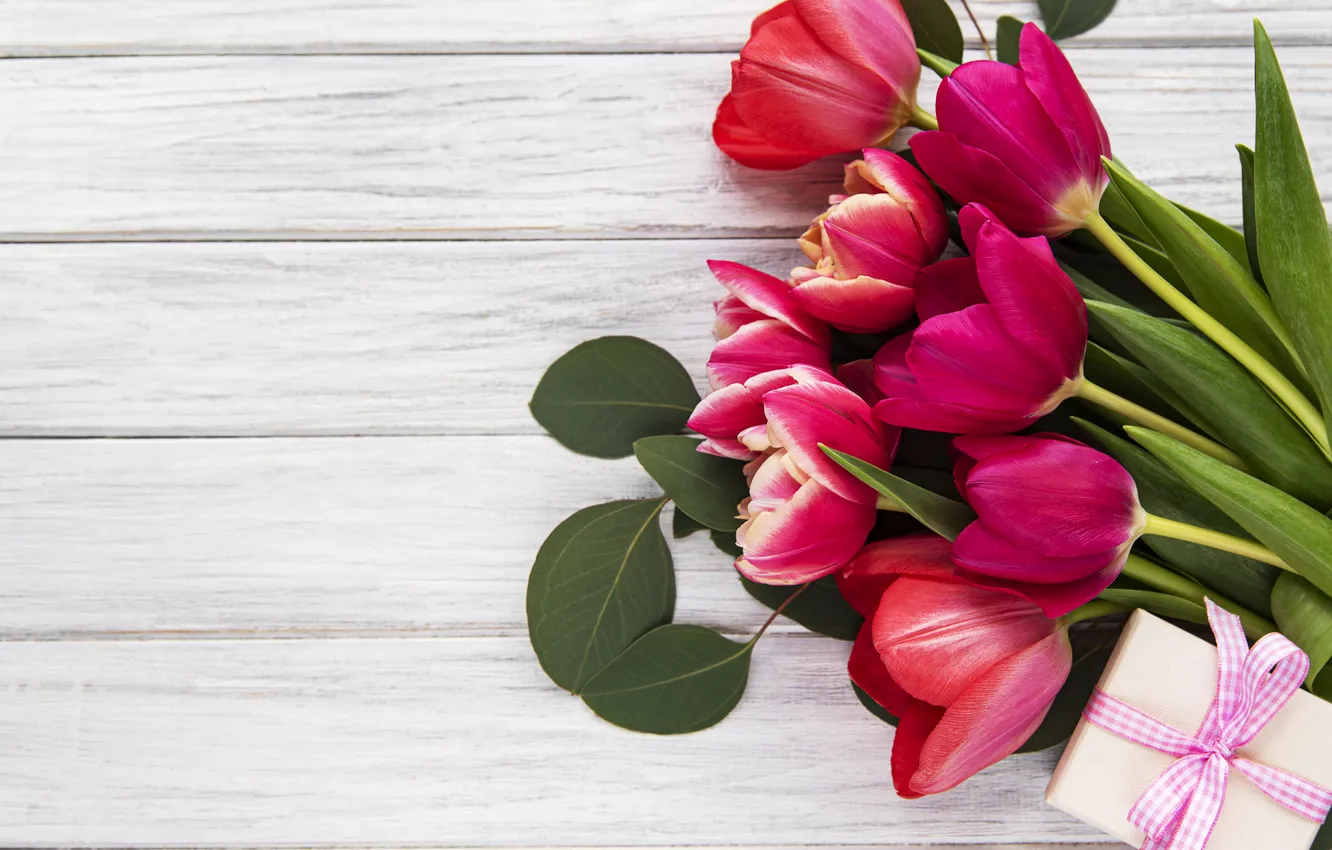 Photo wallpaper flowers, gift, bouquet, colorful, tulips, wood, flowers, tulips