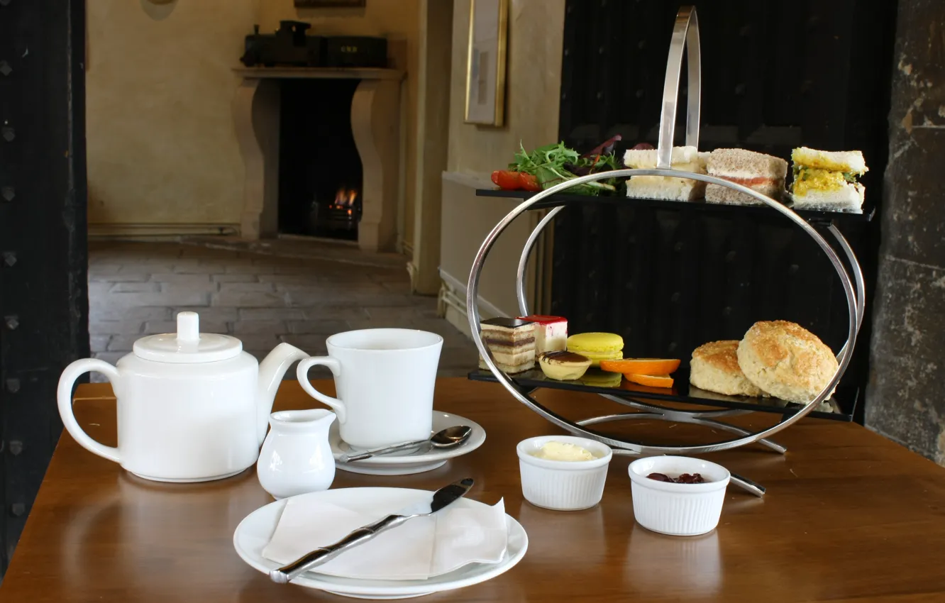 Photo wallpaper fireplace, cake, tradition, cakes, dining room, Afternoon tea, thanksgiving traditions, afternoon tea