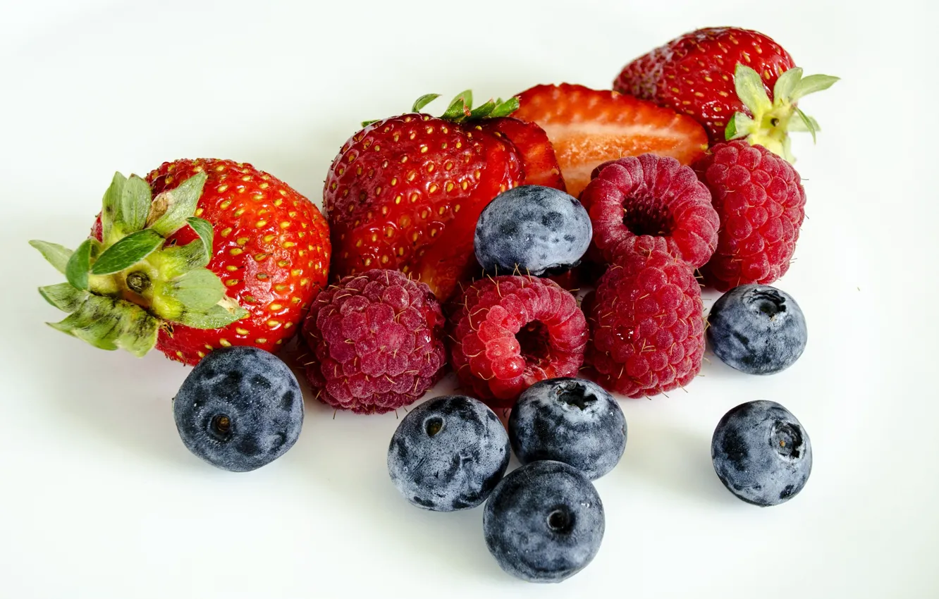 Photo wallpaper berries, raspberry, blueberries, strawberry, white background