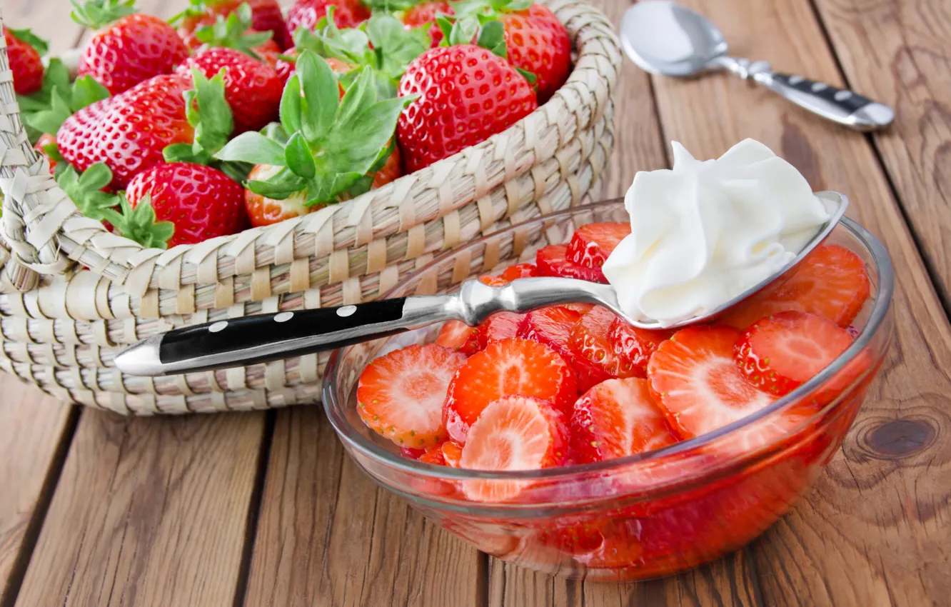Photo wallpaper berries, basket, cream, strawberry, fresh, strawberry, cream, berries