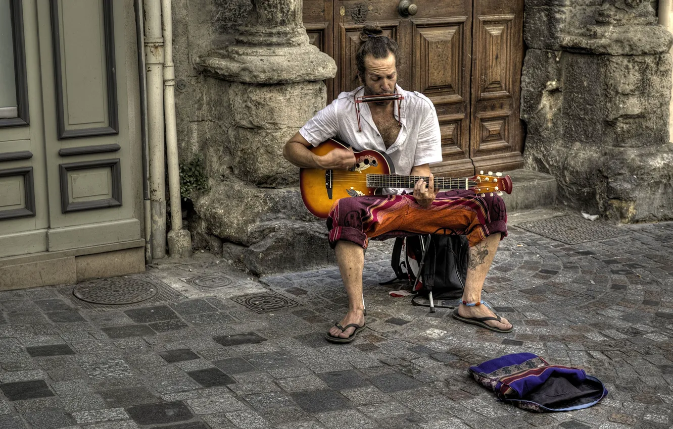 Photo wallpaper street, guitar, musician