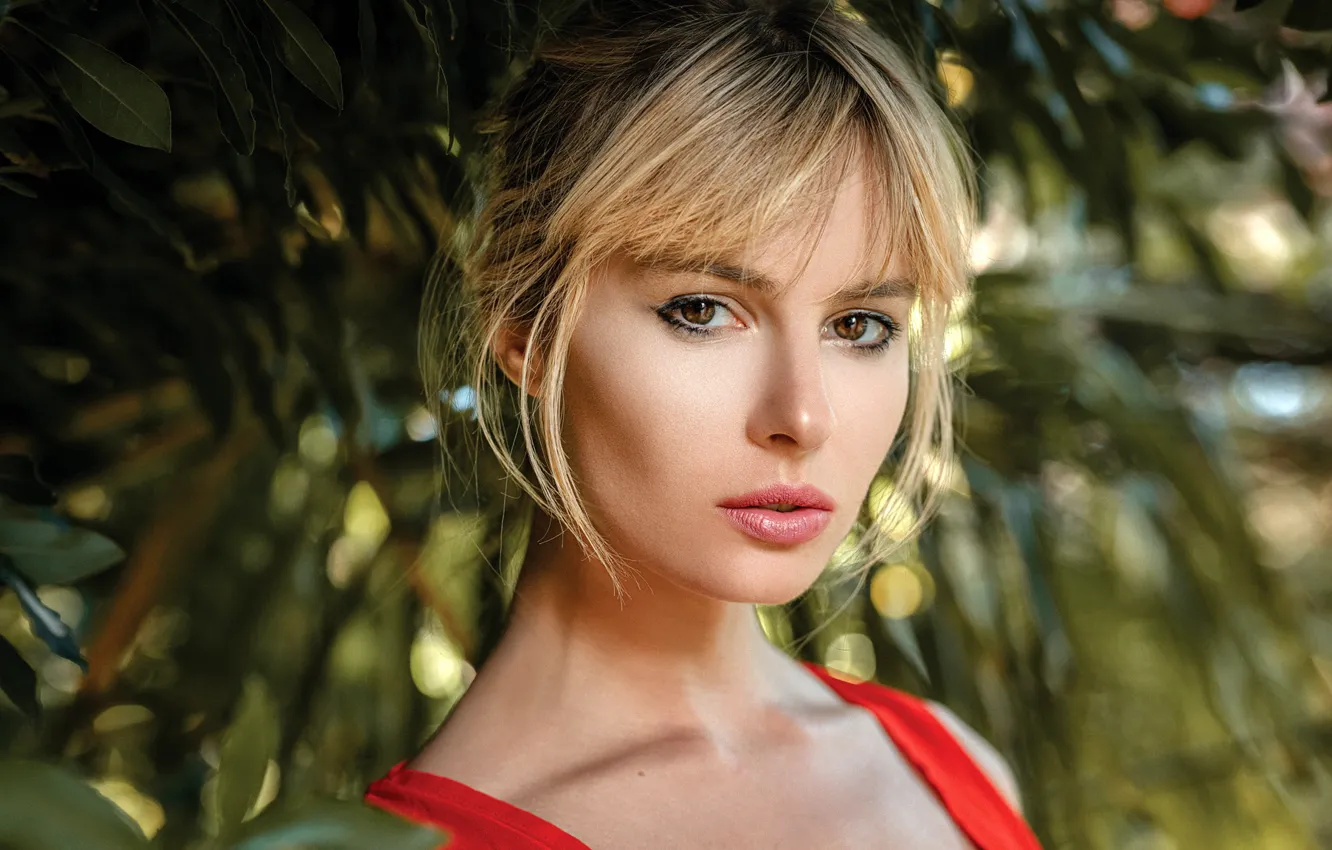 Photo wallpaper look, leaves, background, model, portrait, makeup, hairstyle, blonde