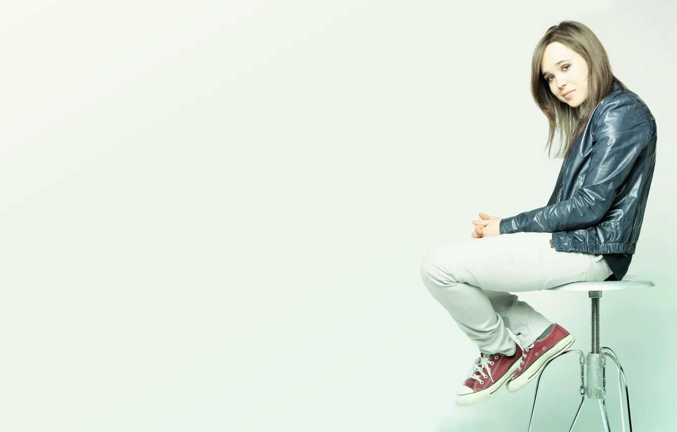 Photo wallpaper photoshoot, Ellen Page, USA Today