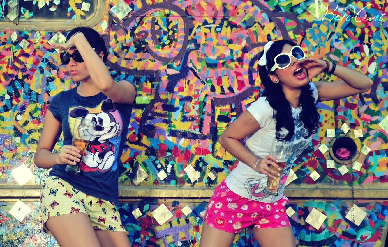 Photo wallpaper summer, girl, bright, shorts, glass, beer, glasses, van