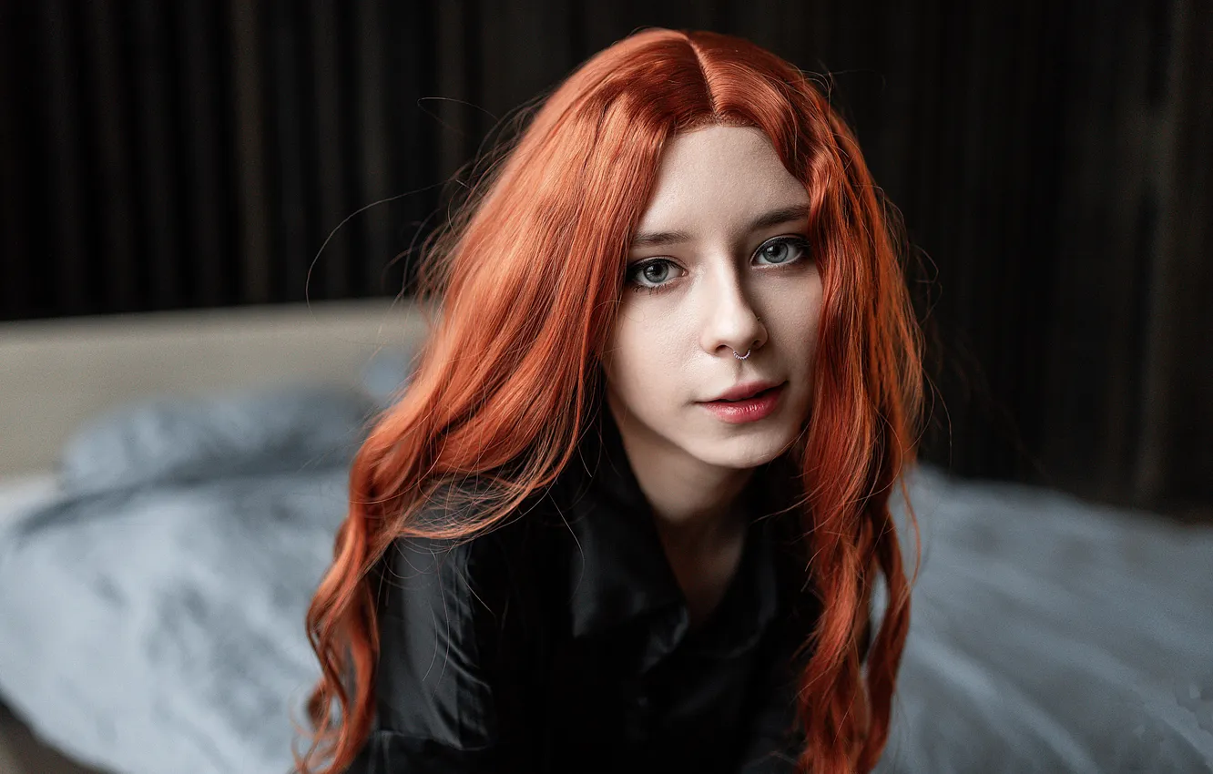 Photo wallpaper look, girl, portrait, piercing, red, Pixi