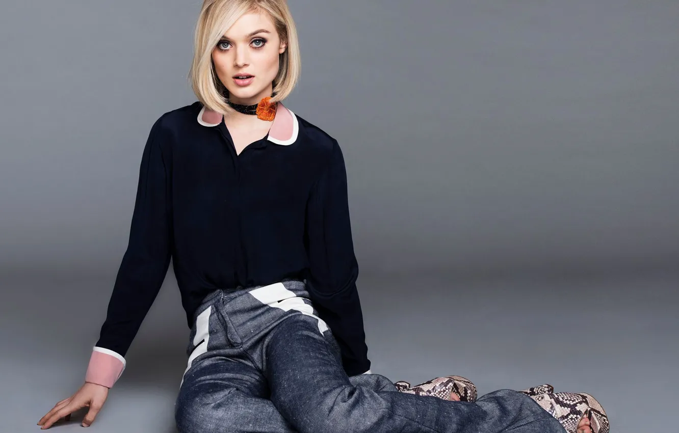 Photo wallpaper pose, actress, Bella Heathcote